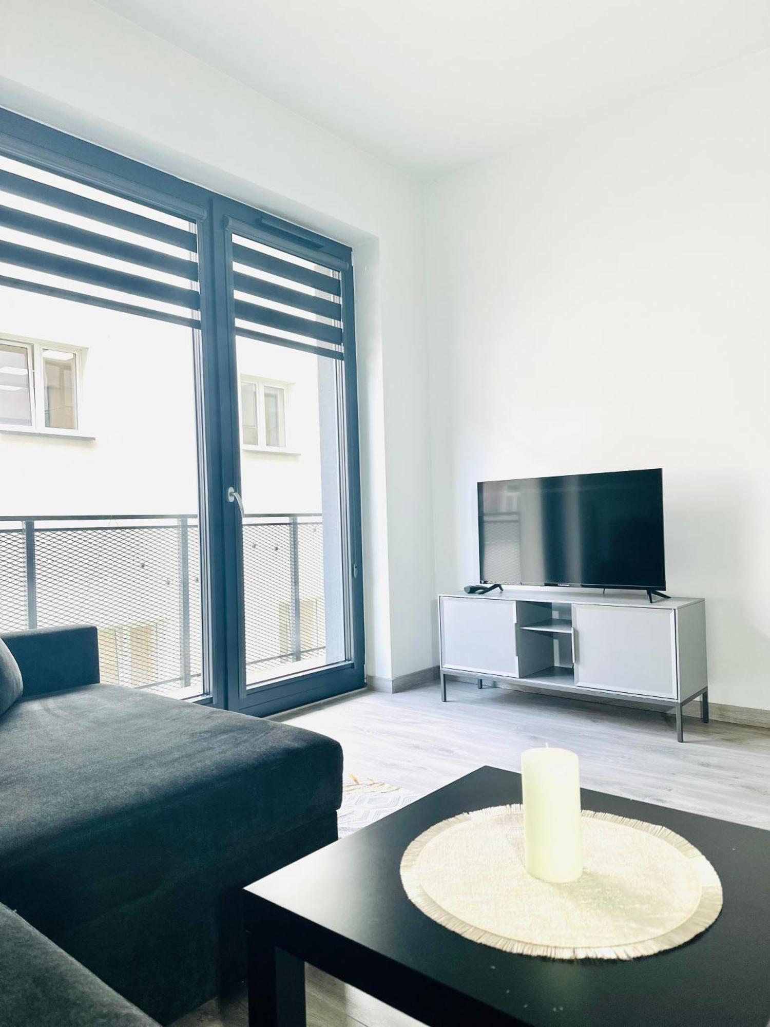 Apartment Male Garbary 8 *